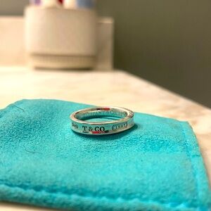 Tiffany & Co. 1837 Narrow Band